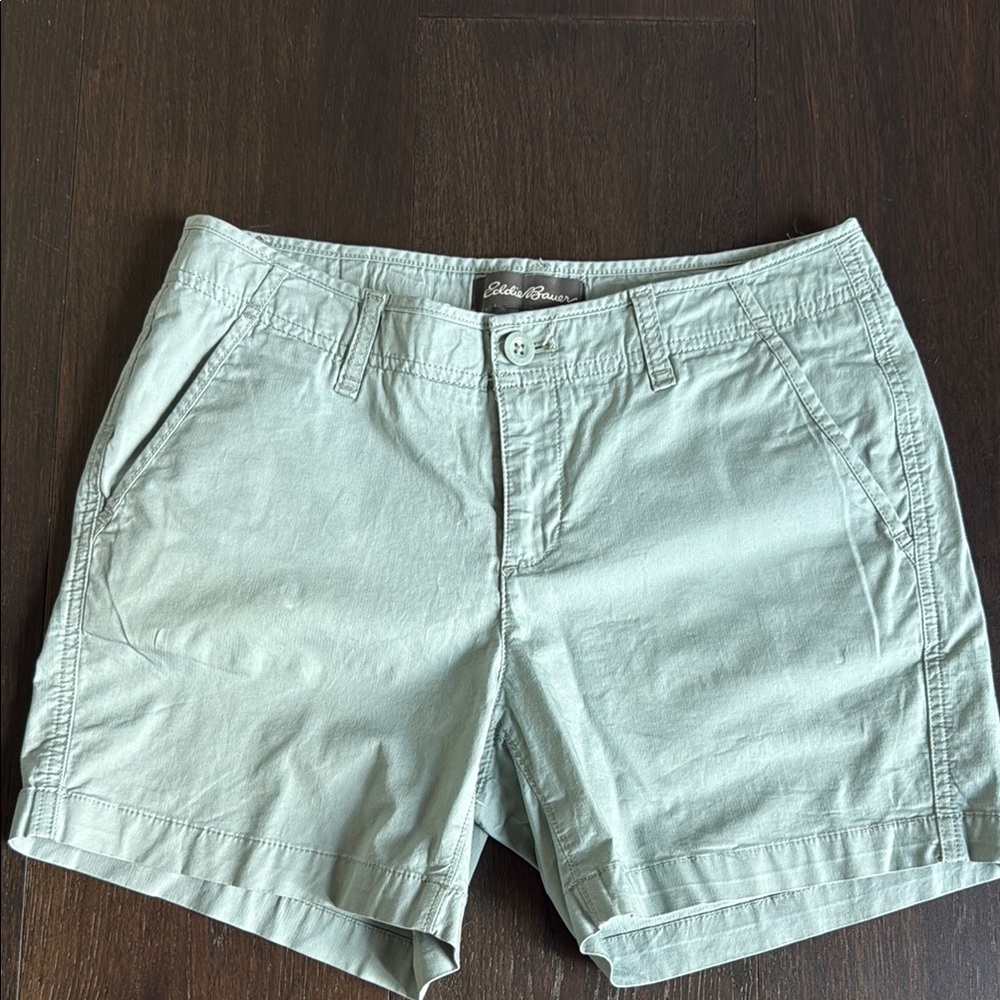 Eddie Bauer Green Bermuda Shorts Classic Cotton Blend
